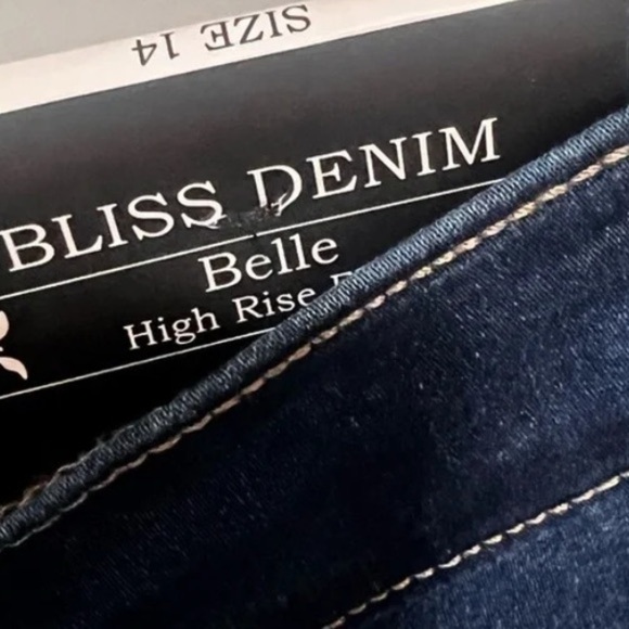 Nanette Lepore size 14 jeans new with tags bliss denim super soft - Picture 2 of 4